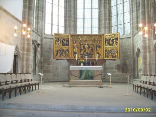 Ein Altar in der Liebfrauenkirche
