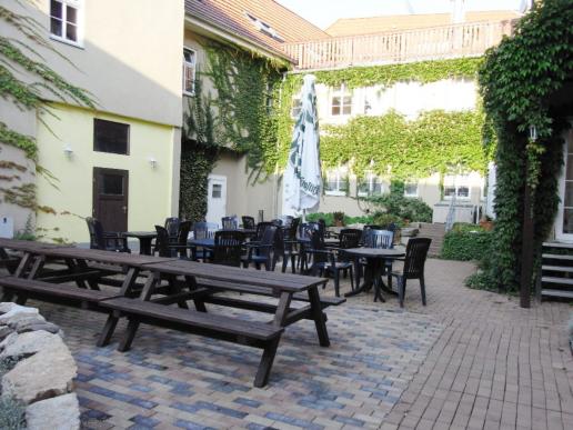 Der Innenhof in der "Goldenen Henne"