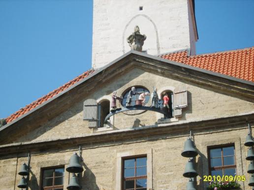 Das Glockenspiel am Rathaus